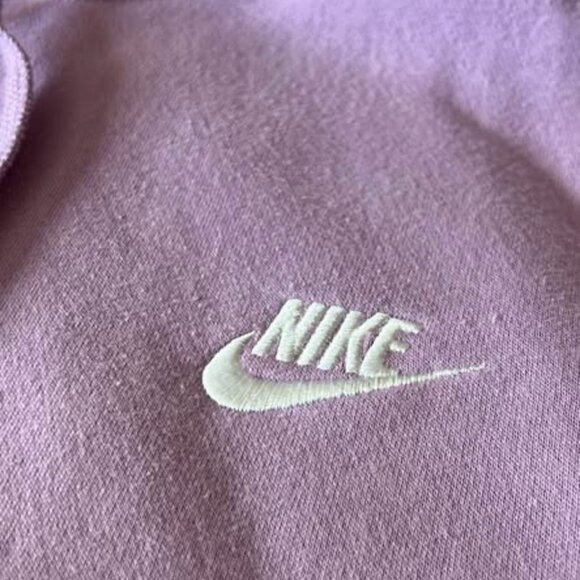 Nike Hoodie – Lilac – Size XL - Picture 2 of 3